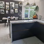 Hollybush Private House
